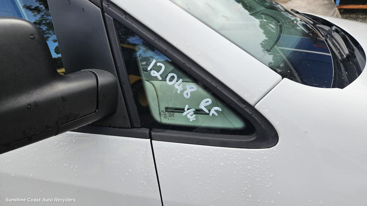 2004-2015 Volkswagen Caddy Right Front 1 4 Door Glass