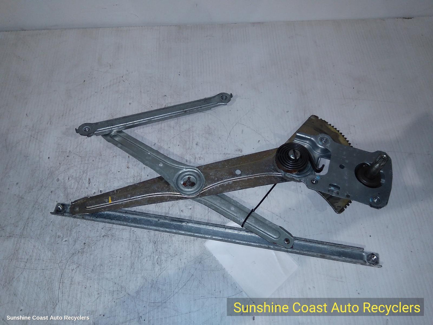 2006 Toyota Hilux Left Front Window Reg Motor