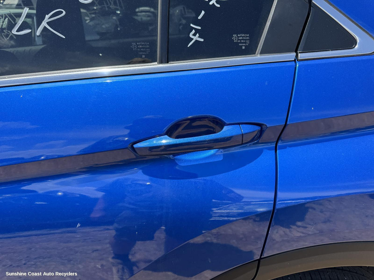2017-2026 Mitsubishi Eclipse Cross Door Handle