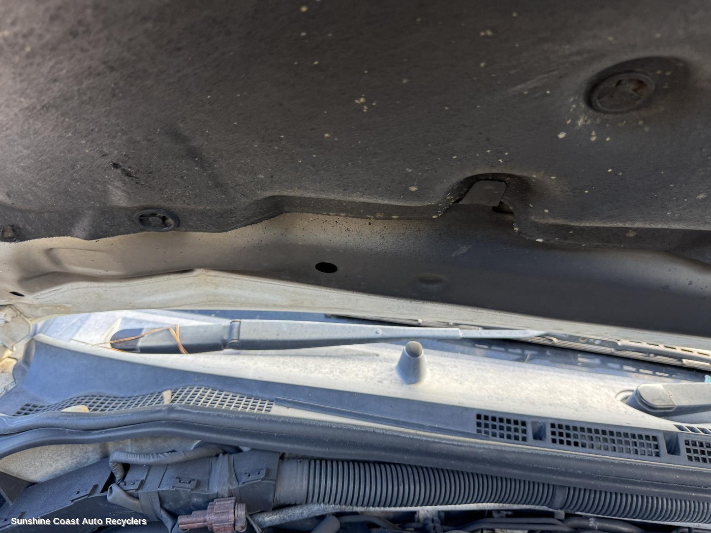 2010 Nissan Navara Wiper Arm