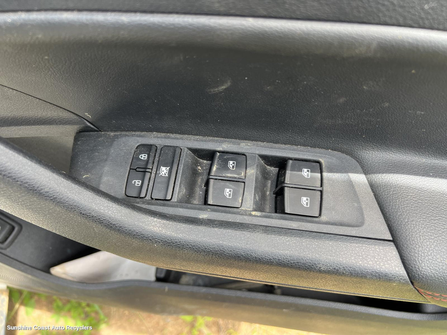 2017-2021 Ldv T60 Pwr Dr Wind Switch