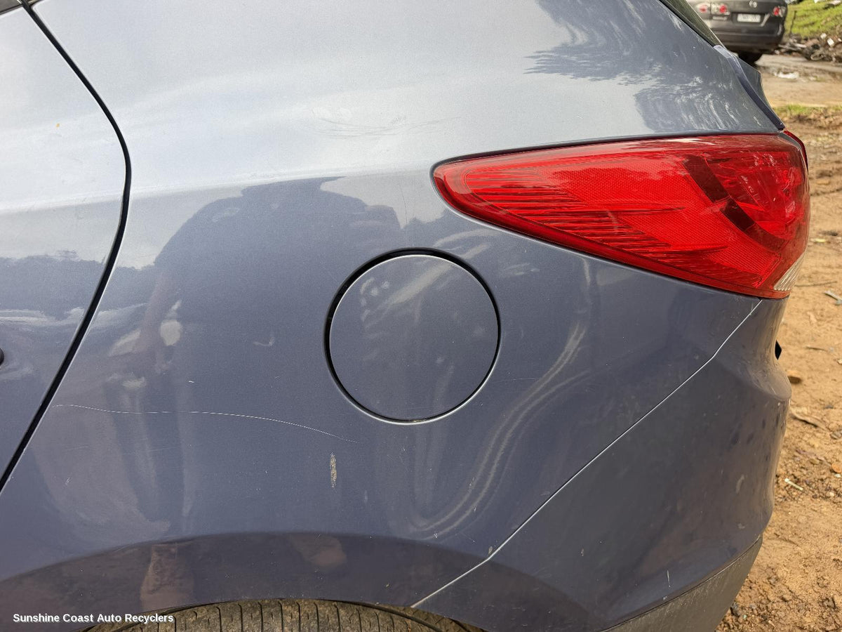2009-2016 Hyundai Ix35 Fuel Door   Filler