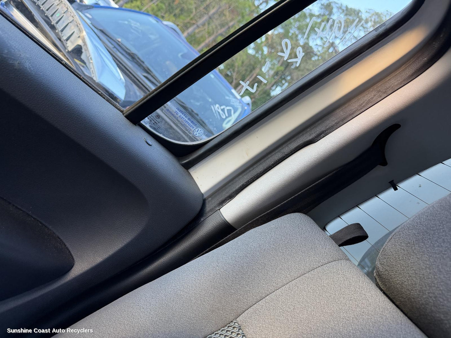 2010-2022 Volkswagen Amarok Seatbelt Stalk