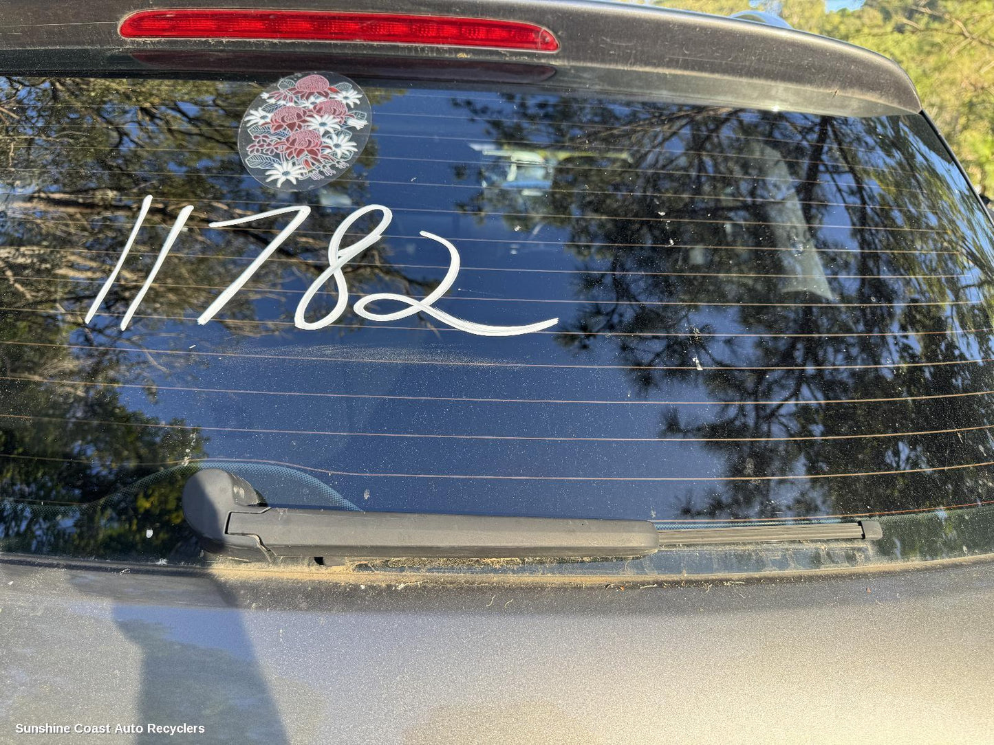2012 Volkswagen Touareg Wiper Arm